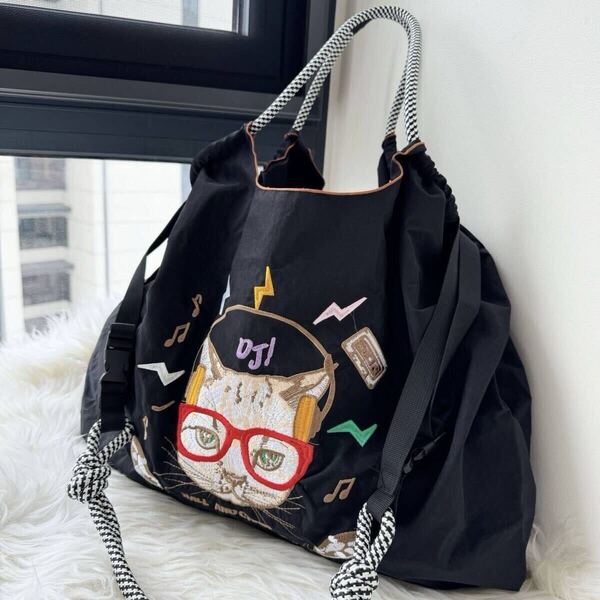 【新品!未使用!】韓国 刺繍エコバッグ 猫柄 Lサイズ ボールアンドチェーン ナイロン素材 ブラック