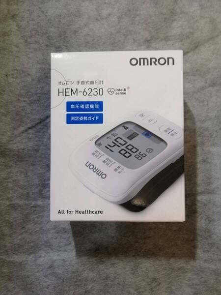 OMRON オムロン 手首式血圧計 HEM-6230