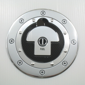 ダイハツ ウエイク 取付例あり フューエルリッドアルミステッカー丸型 給油口カバー 車 自動車 シール 汎用 ガーニッシュ パネル
