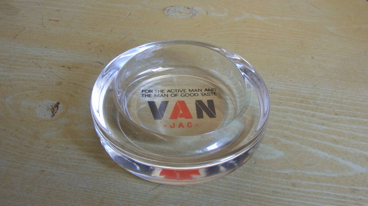 VAN JAC非売品•16段•2.4×1.5×7.5•全高24.5cm