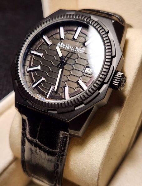 送料込み 極美品 Roberto cavalli by FRANK MULLER ロベルト カヴァリ バイ フランク ミュラー JAL限定 モデル 腕時計 クォーツ