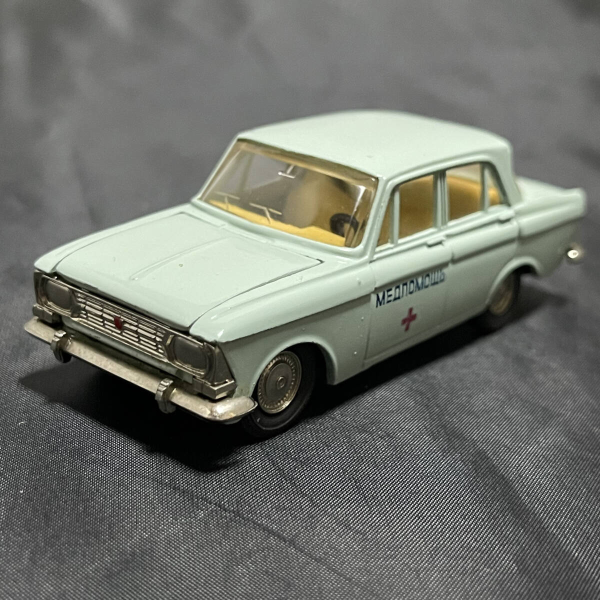 モスクヴィッチ☆ソ連製☆希少☆ミニカー1/43☆タクシー Yahoo!オークション -「モスクヴィッチ」(その他) (自動車)の