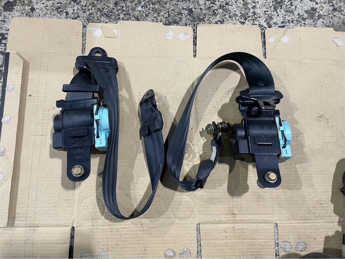 S13シルビアKs 純正シ-トベルト 4組 1台分 動作確認済み 倉庫整理品 S13シルビアKs 純正シ-トベルト 4組 1台分 動作確認済み 倉庫整理品