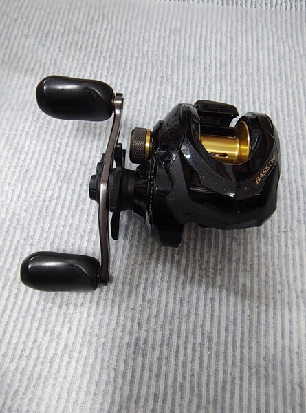 シマノ バスワンXT 右巻 SHIMANO