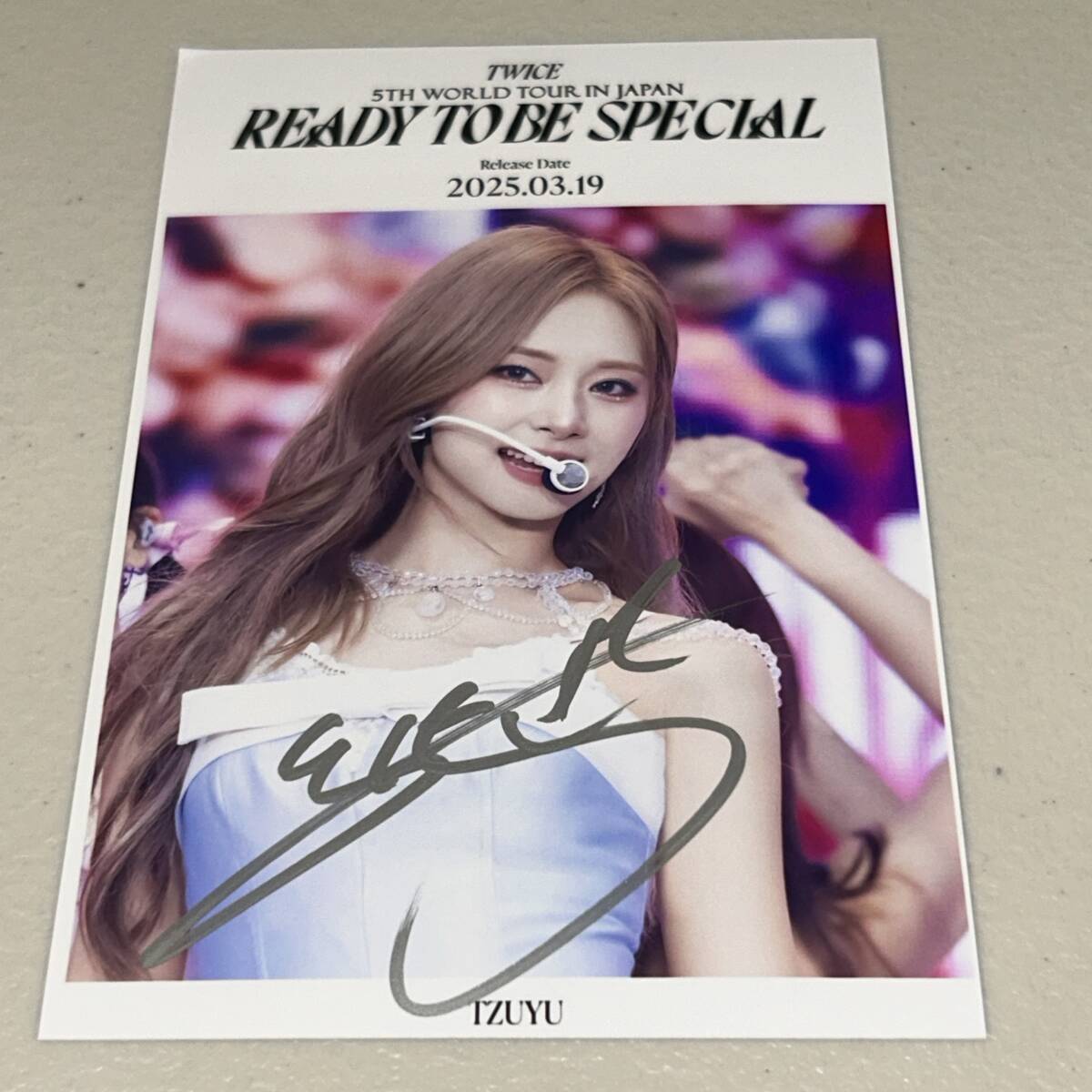 ツウィ直筆サイン入り2Lサイズ写真…TWICE…Tzuyu…の通販 by まご