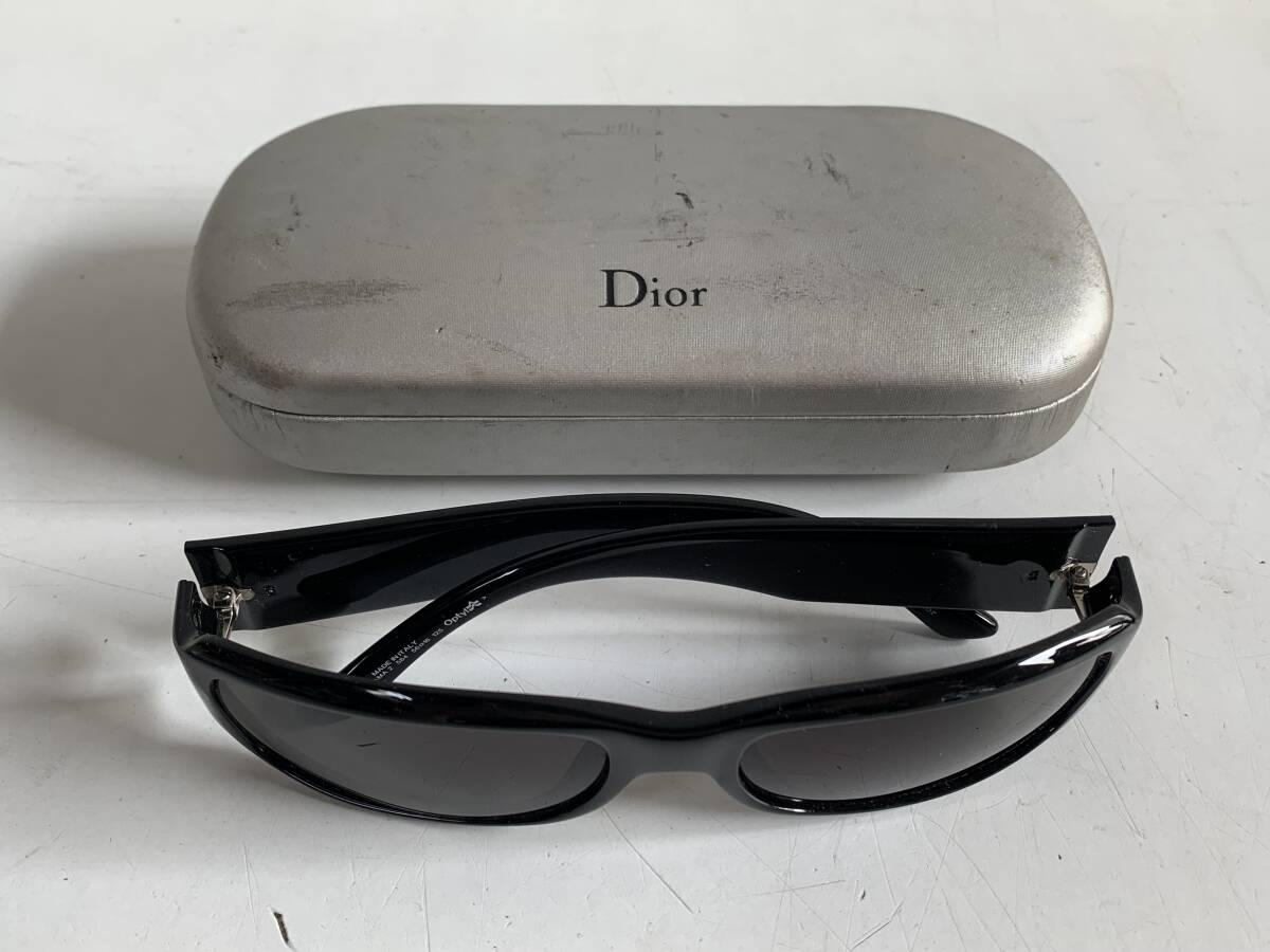 Dior ホワイト サングラス ケース付き