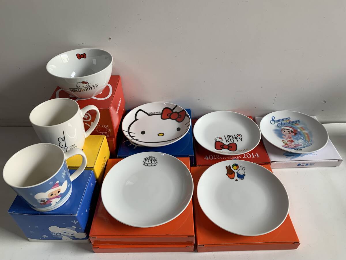 サンリオ ハローキティ マグカップ 2個セット 陶器製 ペア