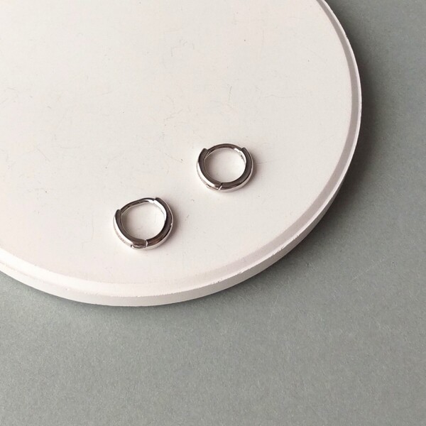 【アレルギー対応】極小 ミニフープピアス シルバー 8mm オフィスで使える S925 シンプル 小さなピアス #145