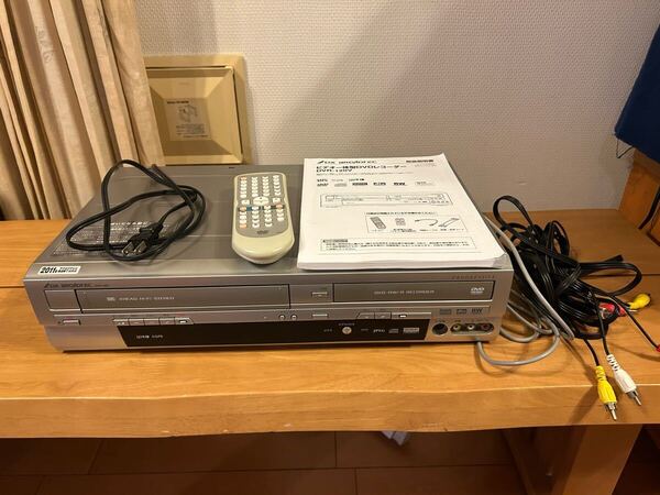 船井電機 DXアンテナ ビデオ一体型DVDレコーダーDVR-120V 2009年製 ビデオデッキ DVDプレーヤー 家電 起動可 リモコン・ケーブル有