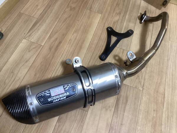 アドレスV125S取外しパーツ ヨシムラマフラー