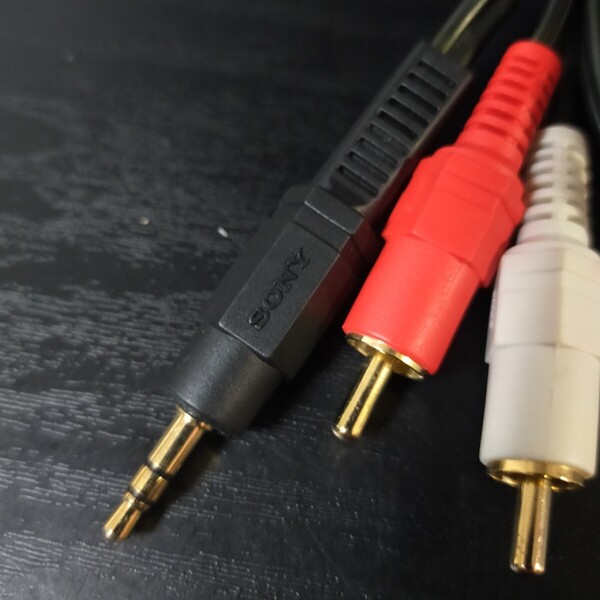 ジャンク SONY ソニー 3.5mm ステレオミニプラグ オス ⇔ RCAピンプラグ(赤・白) オス 変換ケーブル ピンプラグ 3.1m ロングタイプ