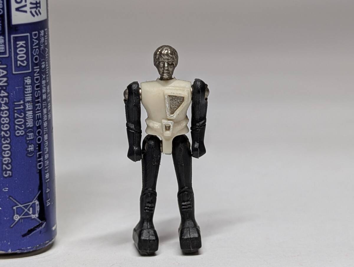 タカラ ダイアクロン隊員 本体のみ 初期型&手足ブラック 2体セット Yahoo!オークション -「ダイアクロン 隊員」(ビンテージ) の落札