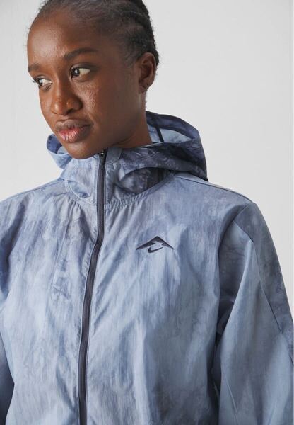 XL 新品 NIKE ナイキ ウィメンズ emmi トレイル レペル ウィンドランナー ウィンドブレーカー ランニングジャケット フーディ ジャケット