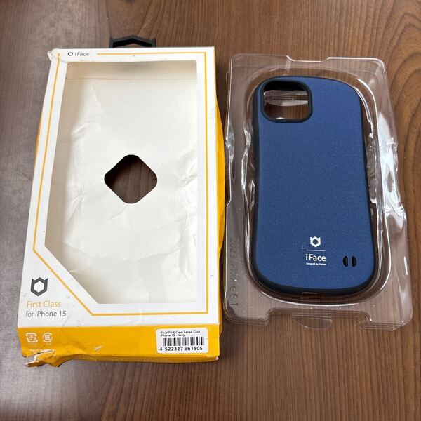 706p2802☆ iFace First Class Sense iPhone 15 ケース (ネイビー)
