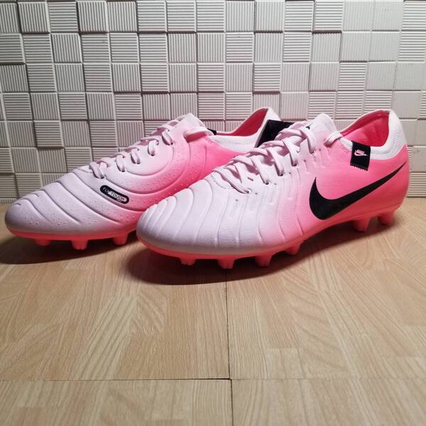 送料無料・新品未使用!!ナイキ NIKE サッカーシューズ スパイク / レジェンド 10 PRO HG / ピンク 定価17930円 26.5cm