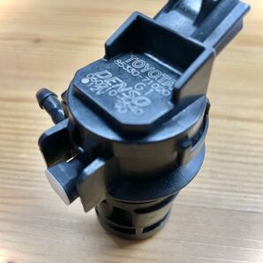 トヨタ純正 ウィンドウォッシャーモーター 85330-71020 ④