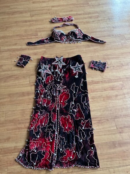 シックなトルコベリーダンス衣装天然ベルベット中古品プロのダンサーのための服ステージや競技会用のダンス衣装