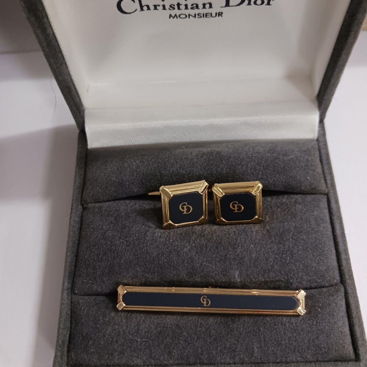 Yahoo!オークション -「christian dior ネクタイピン」の落札