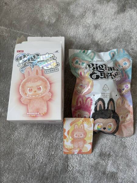 THE MONSTERS Big into Energy シリーズ ぬいぐるみペンダント HAPPINESS Labubu POPMART