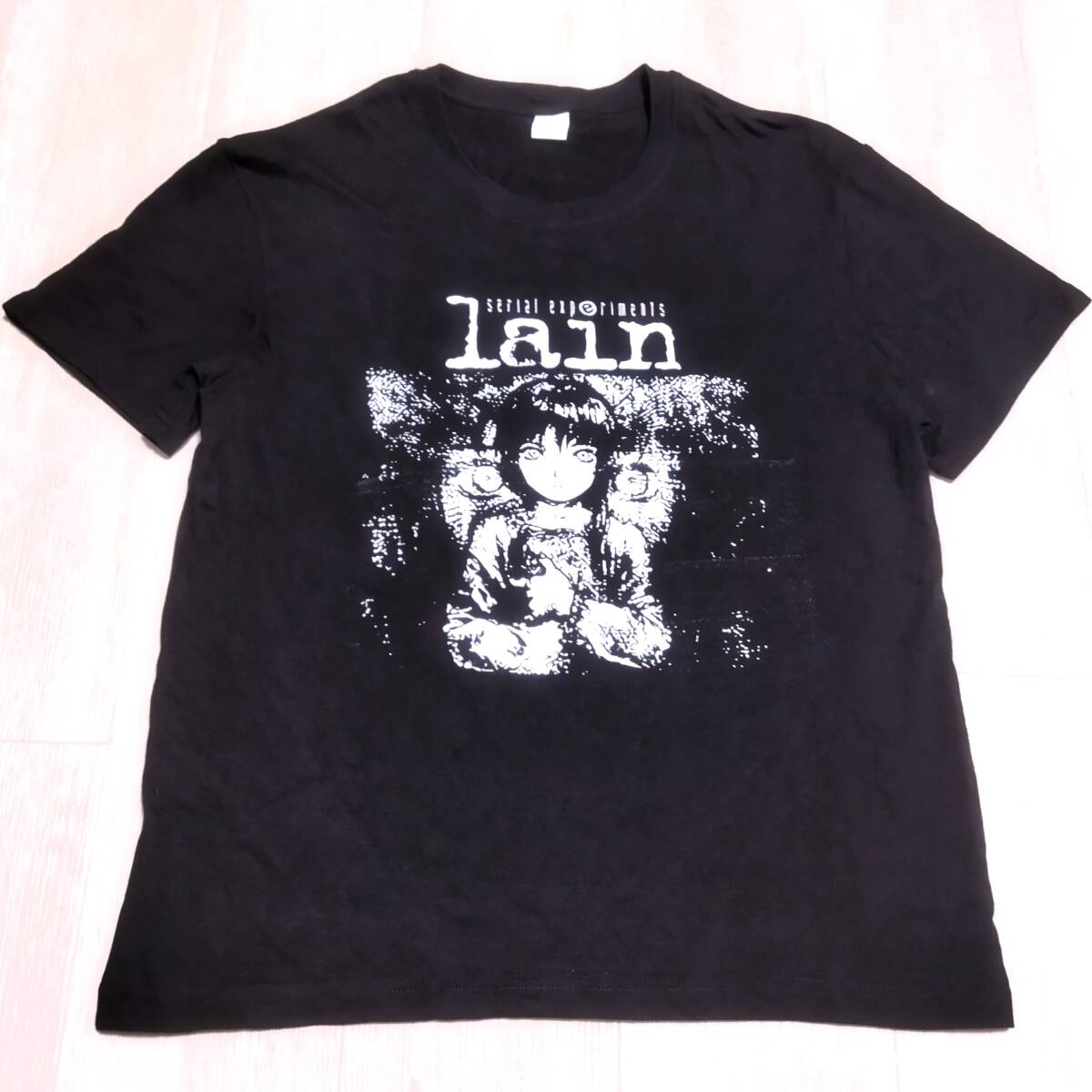 Yahoo!オークション -「serial experiments lain tシャツ」の落札相場