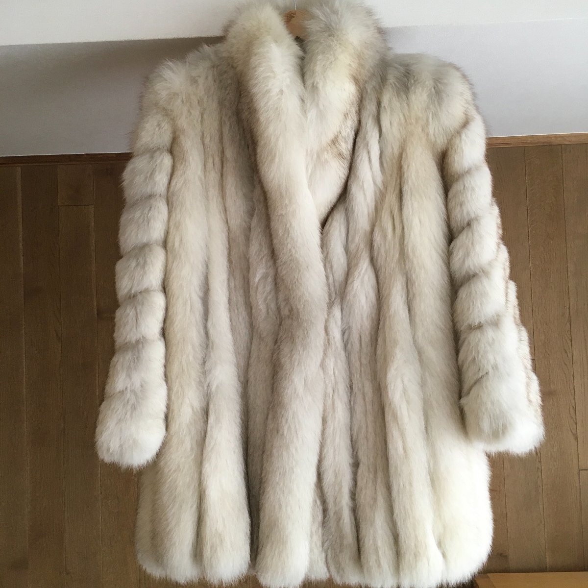 2025年最新】Yahoo!オークション -saga fox コート(毛皮、ファー