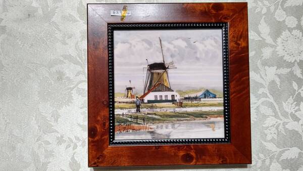 629-4 オランダ製 デルフト焼き 木枠 壁掛け 額装 タイル(外枠18.5×18.5タイル12.7×12.7㎝)