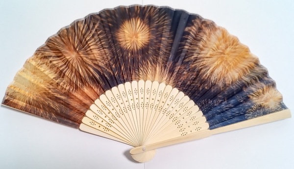★最後の1点です★すぐに/土日祝も発送します【★特級品 リアル 花火 扇子 布タイプ 21㎝ 天然竹使用】はなび 和柄 夏 扇子 うちわ 団扇