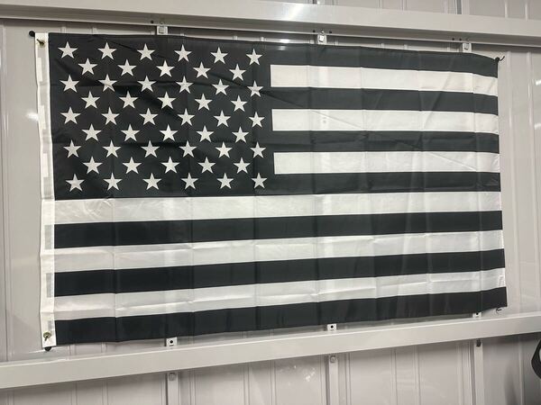 送料無料 150x90 アメリカ国旗 特大フラッグ ガレージ装飾 お部屋の装飾 バナー 旗 アメリカン モノクロ インテリア雑貨 旗 アメ車