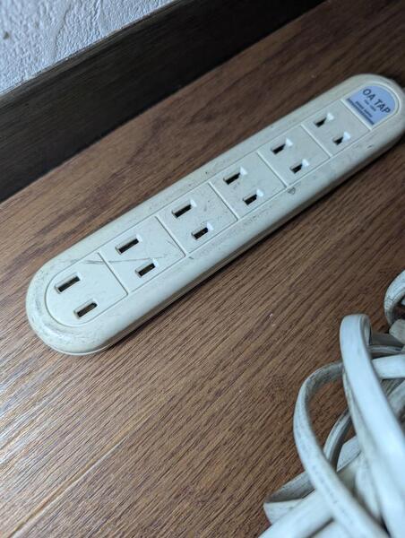 電源タップ 10m 6口 コンセントタップ 延長コード OAタップ