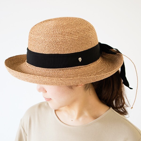 ほぼ未使用【 夏の紫外線対策 】HELEN KAMINSKI ヘレンカミンスキー Newport SB ニューポート F ラフィアハット 麦わら帽子 ストローハット
