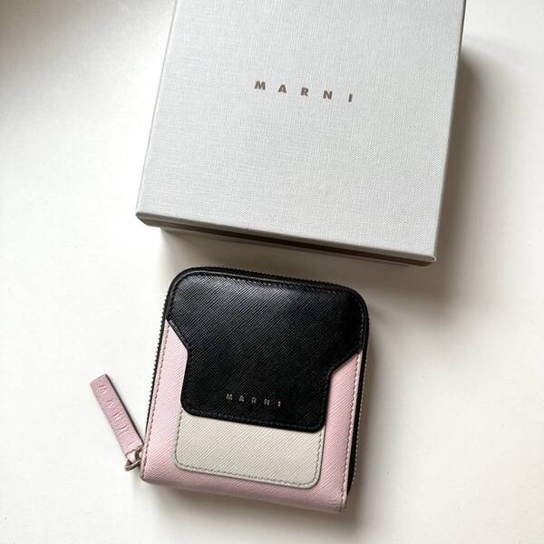 マルニ MARNI 二つ折り財布 サフィアーノレザー コンパクトウォレット ミニウォレット