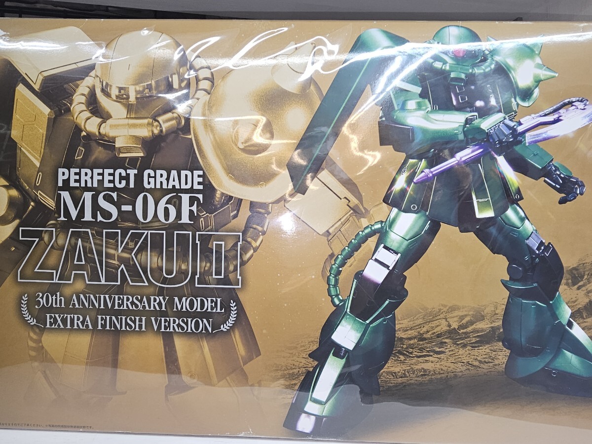 PG ザクⅡ エクストラフィニッシュ30th Anniversary ガンプラ Amazon | PG 1/60 MS-06F ザクII 30周年限定モデル エクストラ