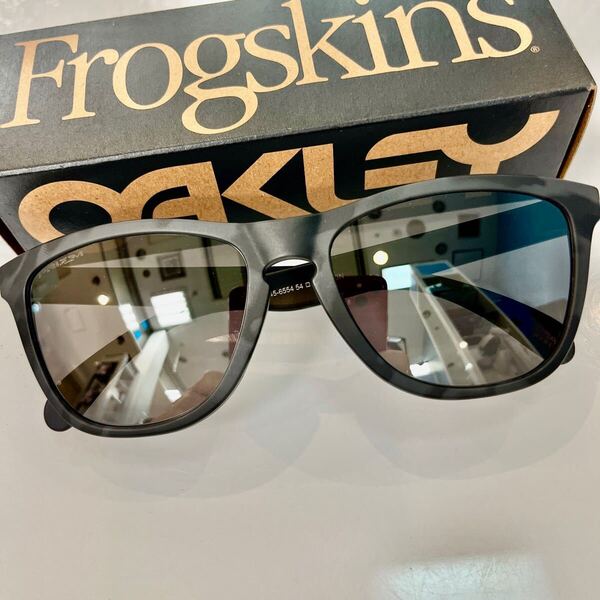 即発!正規新品OAKLEY オークリー サングラス フロッグスキンoo9245-65 54 9245-65 54 MATTE BLACK CAMO /PRIZM BLACKアジアンフィット