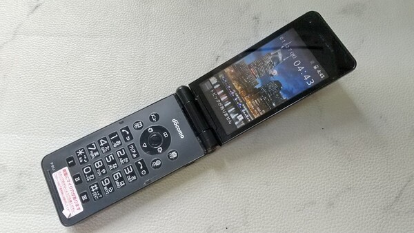 S2772 docomo SIMフリー P-smart P-01J Panasonic 4Gガラホ 簡易確認&簡易清掃&初期化OK 判定○ WebにてSIMロック解除手続受付済