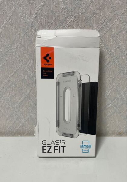 706i1223 Spigen iPhone 16e ガラスフィルム iPhone14/13/13Pro 対応 保護フィルム センサー保護タイプ 貼り付けキット付き 9H強化ガラス