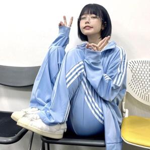 常田大希着用色違いアディダスオリジナルスベッケンバウアートラックパンツジャージブルースカイホワイト水色白2XS男女兼用あのちゃん着用