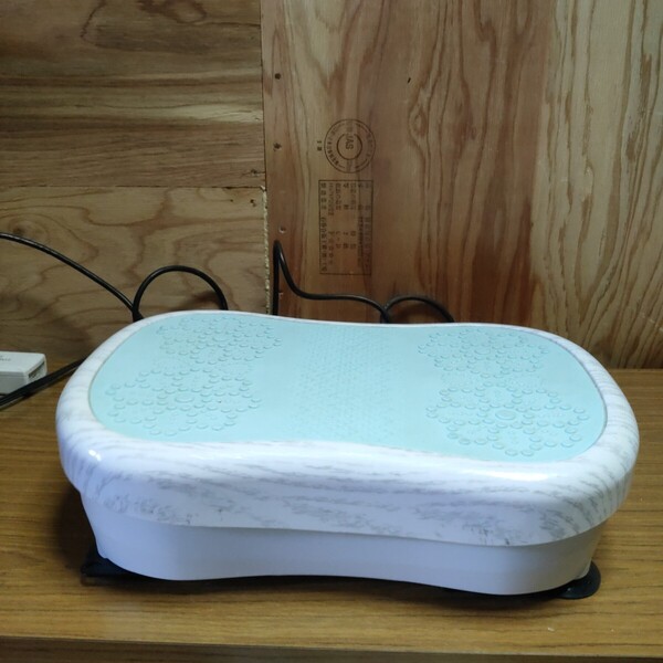 送料無料(1229)振動マシン 健康器具 CL-BB-100