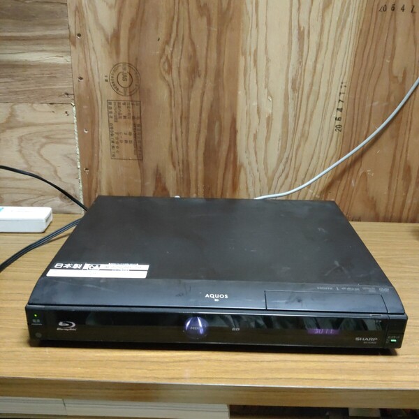 送料無料(1246)SHARP シャープ BD-HDW22 BDレコーダー