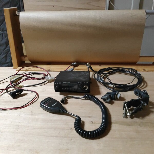 送料無料(1424)KENWOOD ケンウッド アマチュア無線 無線機 TM-701 144/430MHz