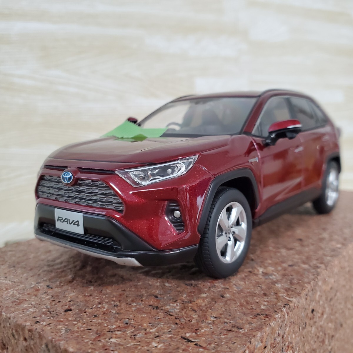 Amazon | 1/30 新型RAV4 PHV ラブフォー カラーサンプル