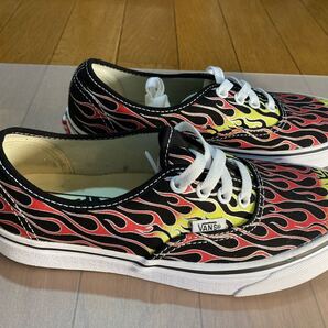 バンズ オーセンティック フレイム 23.5cm ファイヤー スニーカー 黒 赤 vans authentic 黄色 ブラック イエロー ホワイト ブラウン 銀 白