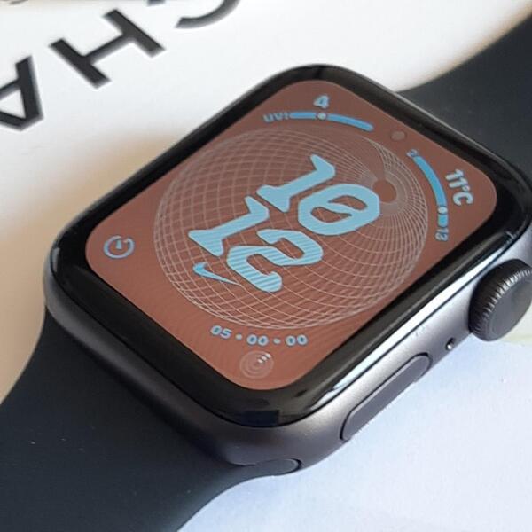 ↑100%バッテリ最大容量 アップルウォッチ 40mm S5 GPS ↑ Apple Watch GGM03