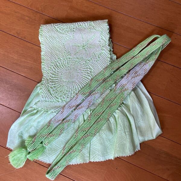 A 帯締め帯揚げセット 正絹 黄緑 金糸 平組 絞り 中抜き 着物 和服 和風 和装 和物