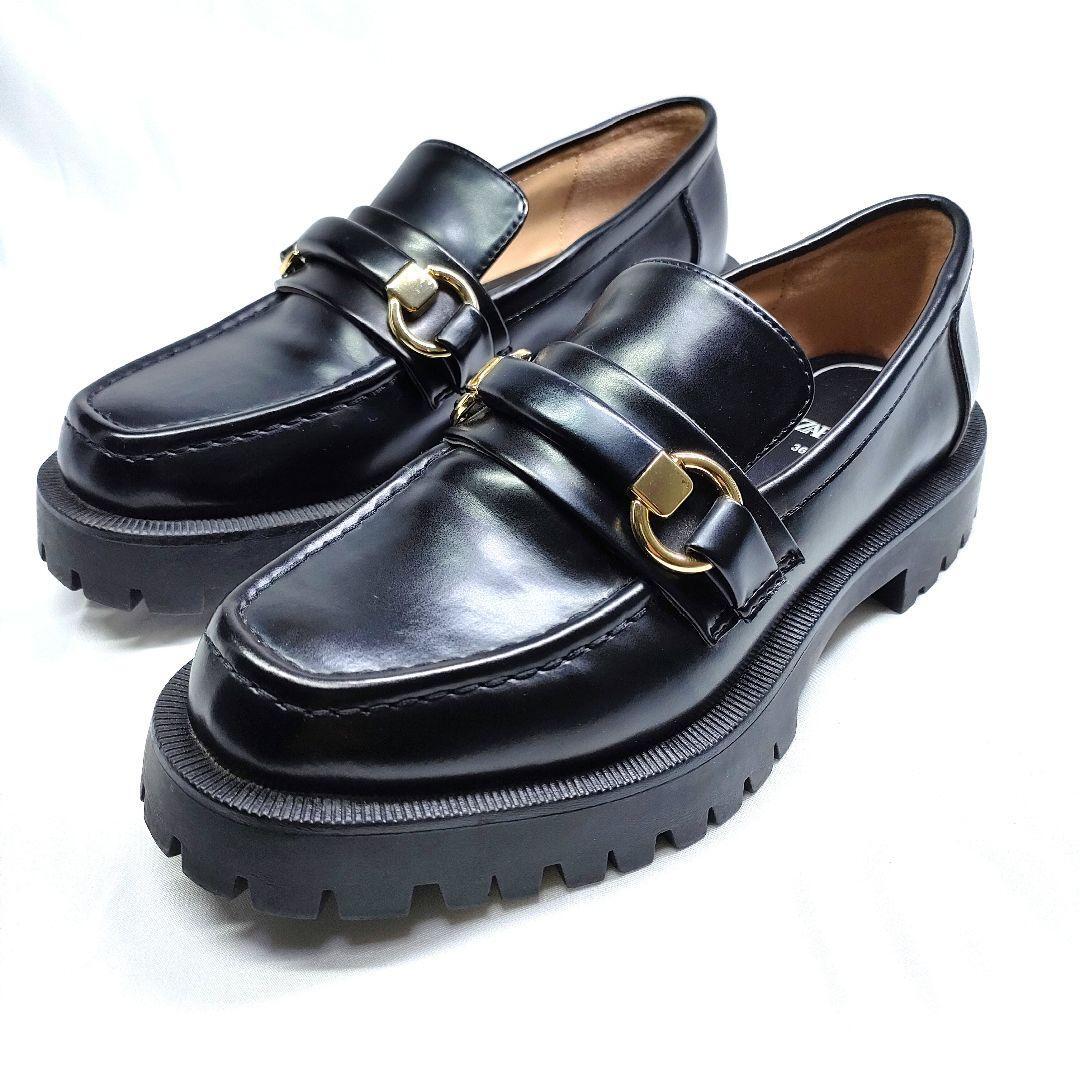 未使用　ZARA ザラ　ローファー　コイン　厚底　エナメル　ブラック　24.5 ZARA ザラ チャンキーヒールローファー 39 25.5cm 美品 ブラック