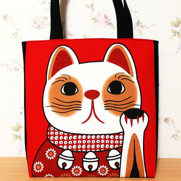 大きめトートバッグ 大きな招き猫 赤 ハンドメイド ショルダーバッグ A4 エコバッグ ショッピングバッグ