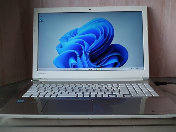 №900【SSD512GB搭載WIN11Home 東芝Dynabook T75/BG Core-i7/メモリ12GB/Office365】