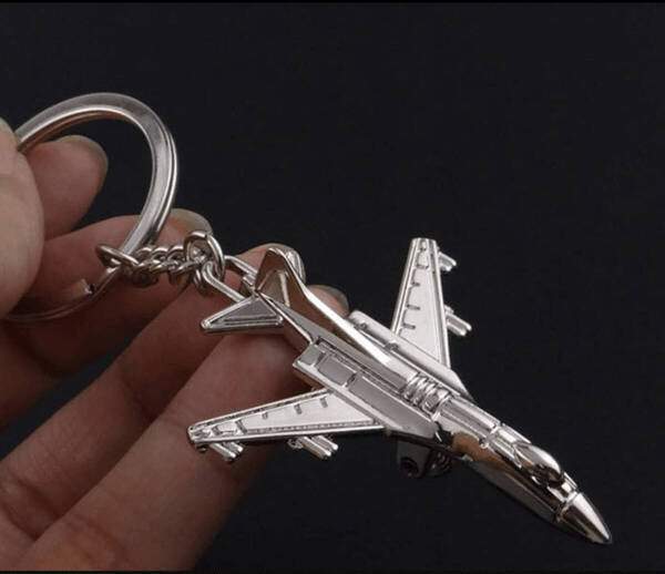 キーホルダー 飛行機 おしゃれ ユニーク キーリング 子供 チャーム プレゼント 誕生日 金属3