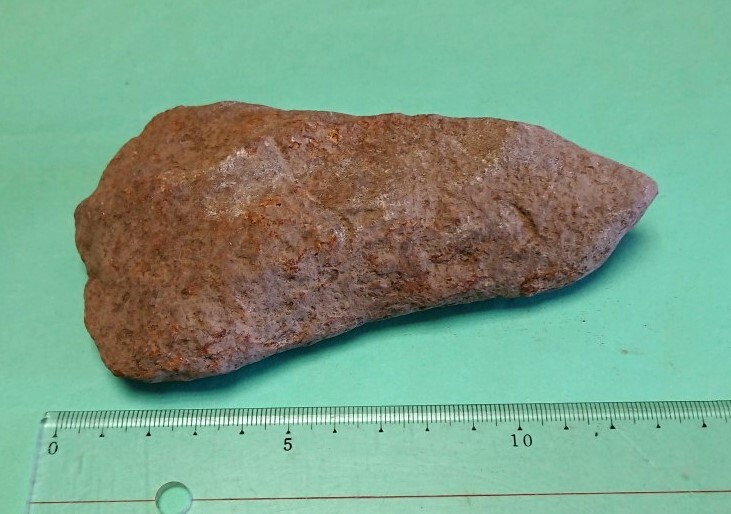 半磨製石器(出土品)　(約10㎝×約10㎝×約2・5㎝) 縄文時代 岩手県出土 磨製石斧 打製石器 2点 出土品 石器