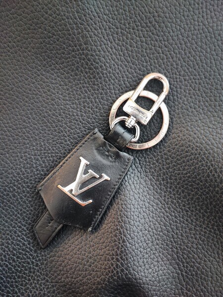 良品 LOUIS VUITTON キーホルダー キーリング ルイヴィトン スマートキー キーケース カラビナ バッグチャーム