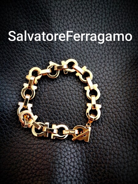 美品 Salvatore Ferragamo フェラガモ ダブルガンチーニ ブレスレット アクセサリー バングル 金 ゴールド ユニセックス